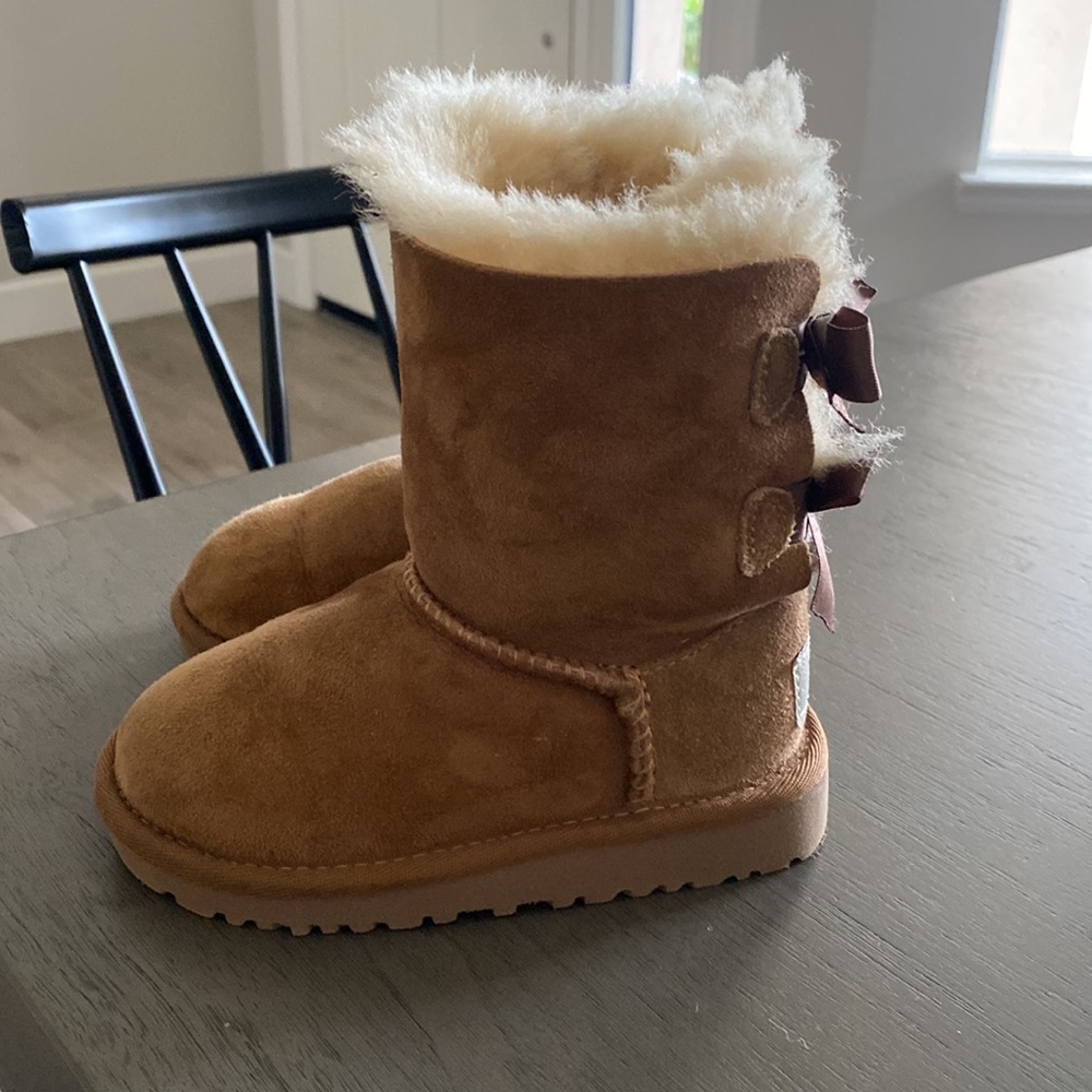 UGG® Bailey Bow II Boot - Chestnut